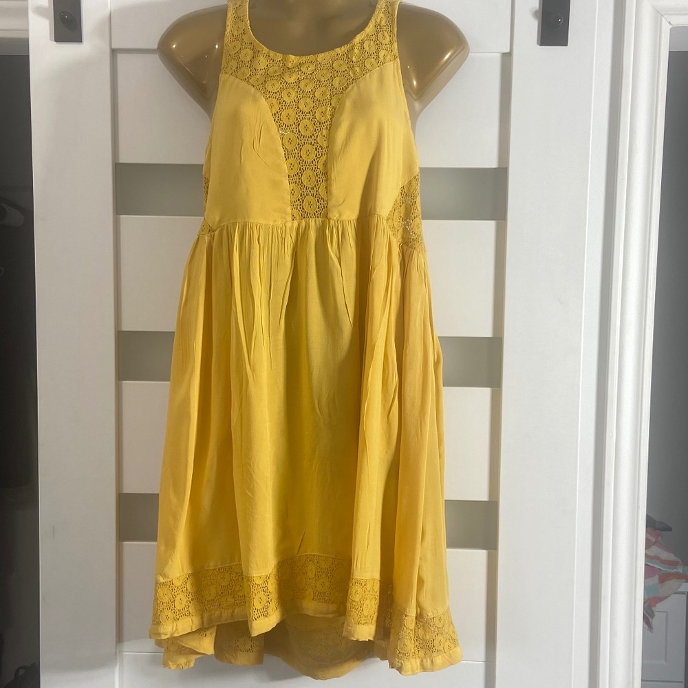 Anthropologie Lilka Matepe Keyhole Back Eyelet Lace Sundress Mustard, XSmall